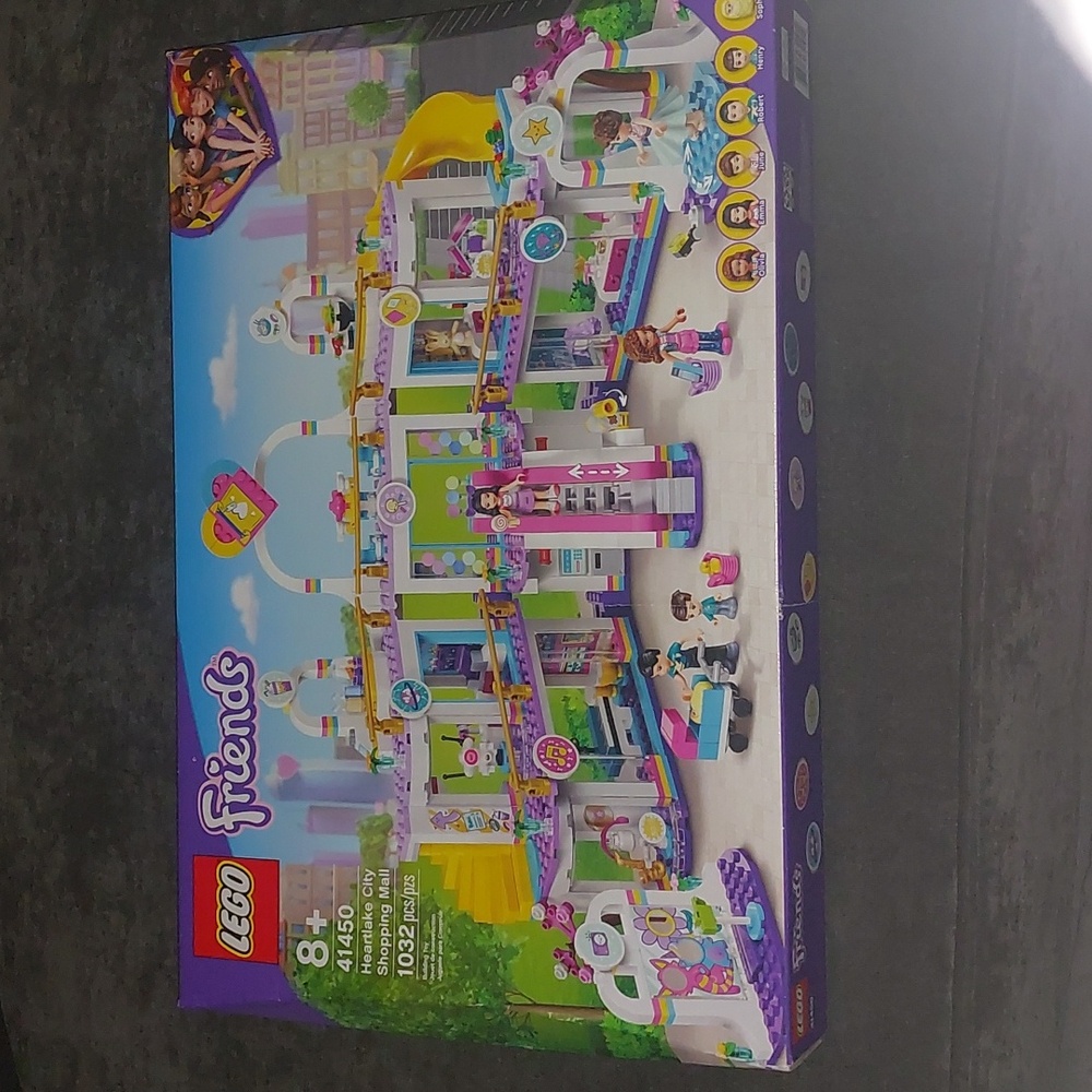 Retired Lego set mall (lego friends)